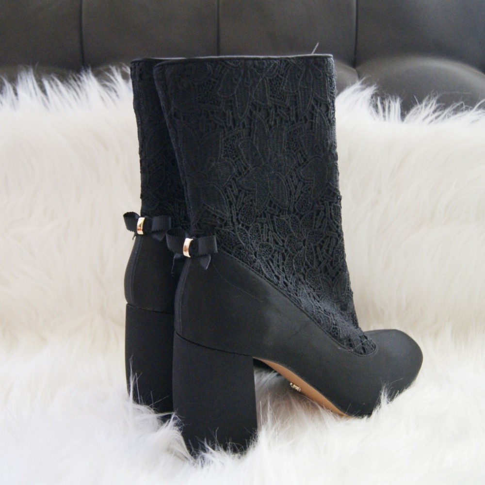 Nanette Lepore Linette Satin Lace Block Heels Booties size 7